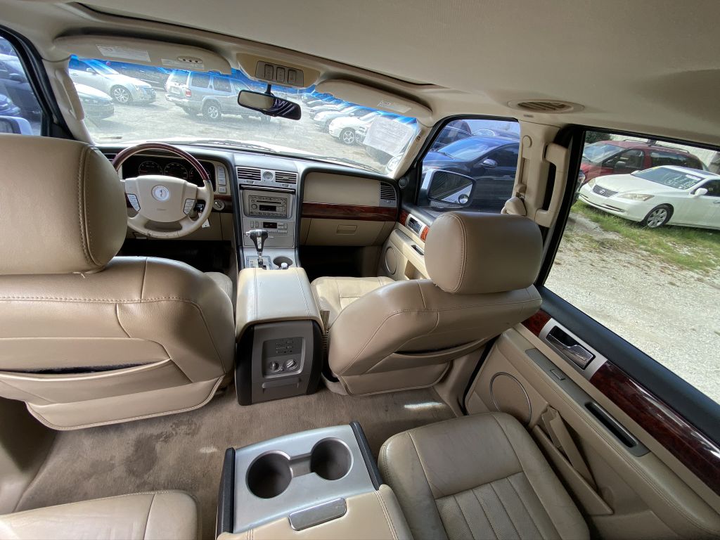 LINCOLN NAVIGATOR 2006 LINCOLN NAVIGATOR 5LMFU28556LJ16899