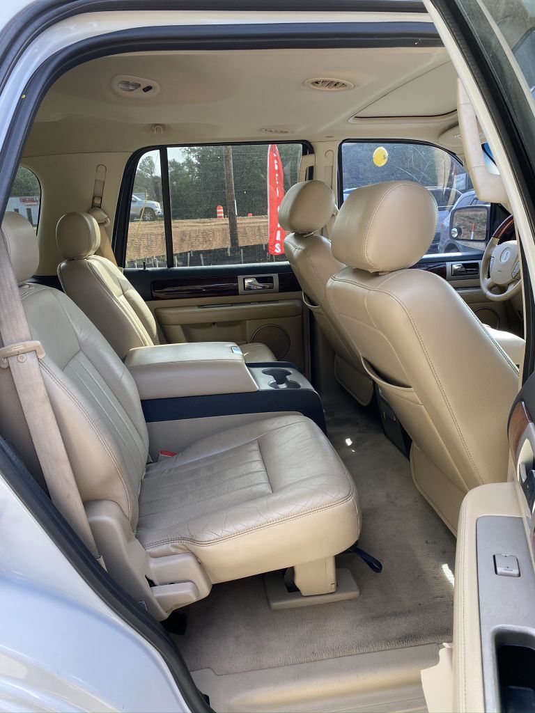 LINCOLN NAVIGATOR 2006 LINCOLN NAVIGATOR 5LMFU28556LJ16899