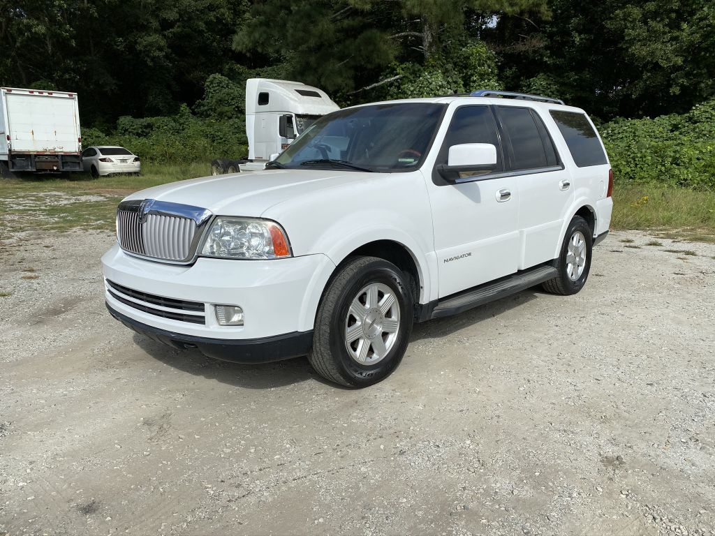 LINCOLN NAVIGATOR 2006 LINCOLN NAVIGATOR 5LMFU28556LJ16899
