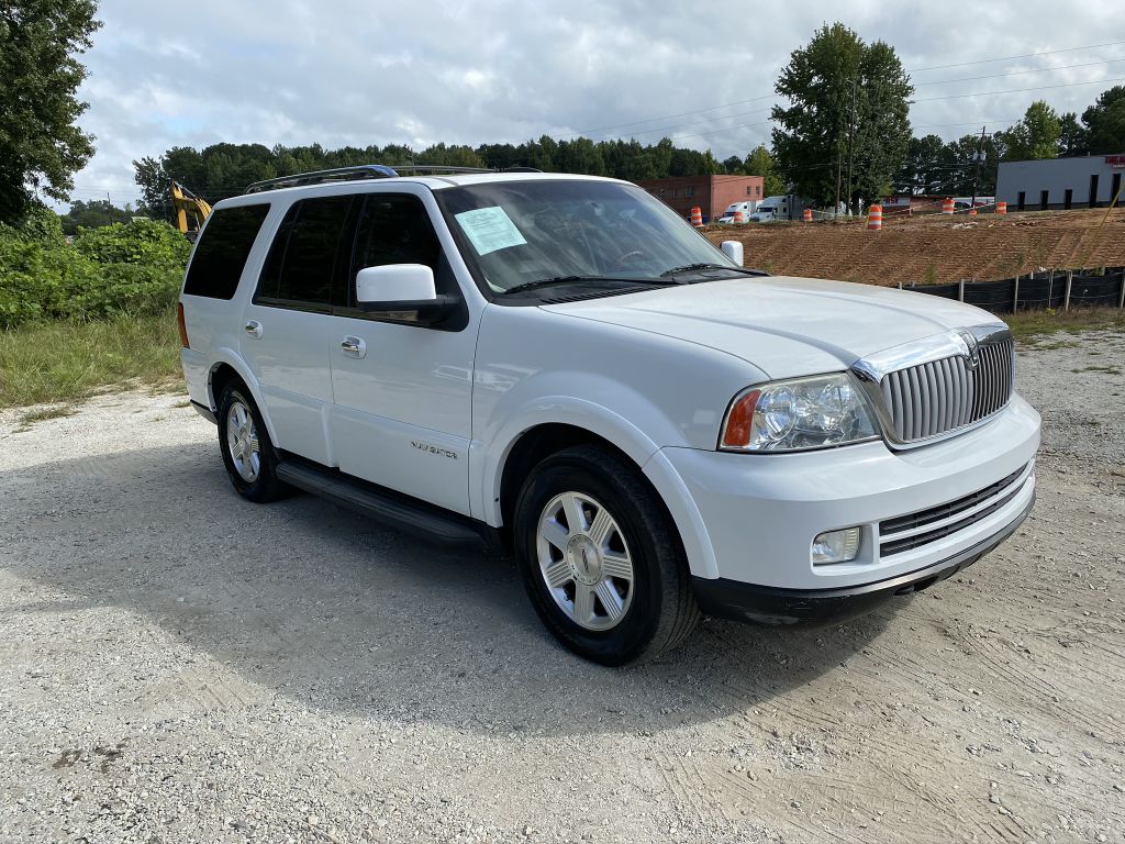 LINCOLN NAVIGATOR 2006 LINCOLN NAVIGATOR 5LMFU28556LJ16899