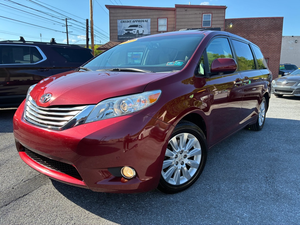 2012 TOYOTA SIENNA Q grade