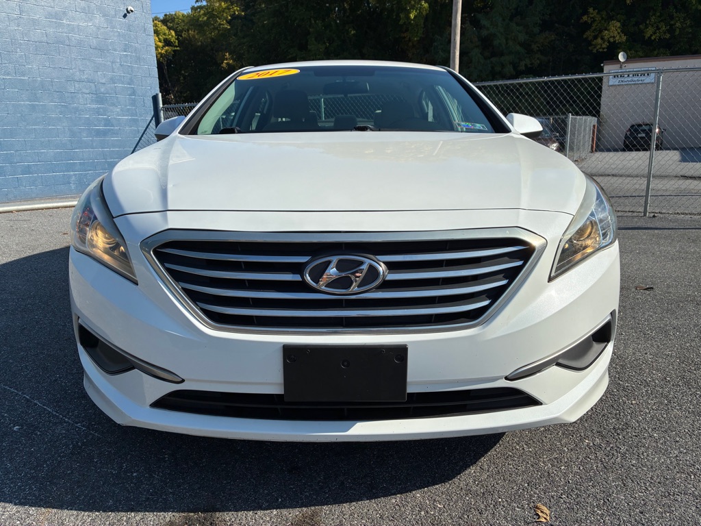 Photo 8 of this HYUNDAI SONATA