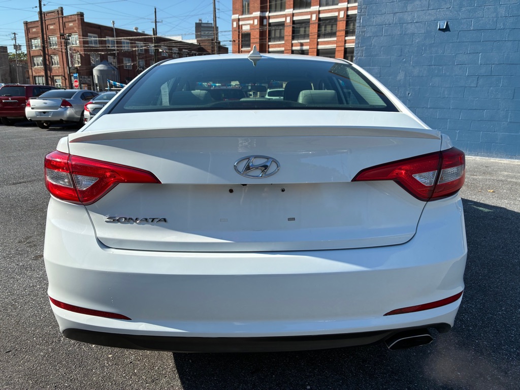 Photo 4 of this HYUNDAI SONATA