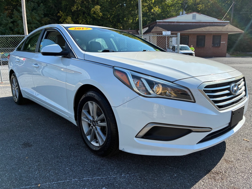 Photo 7 of this HYUNDAI SONATA