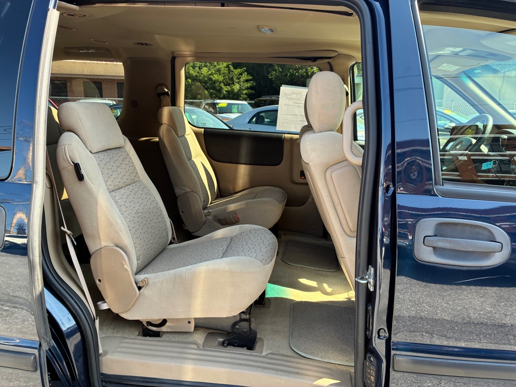 Photo 10 of this CHEVROLET UPLANDER