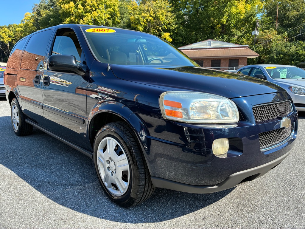 Photo 7 of this CHEVROLET UPLANDER