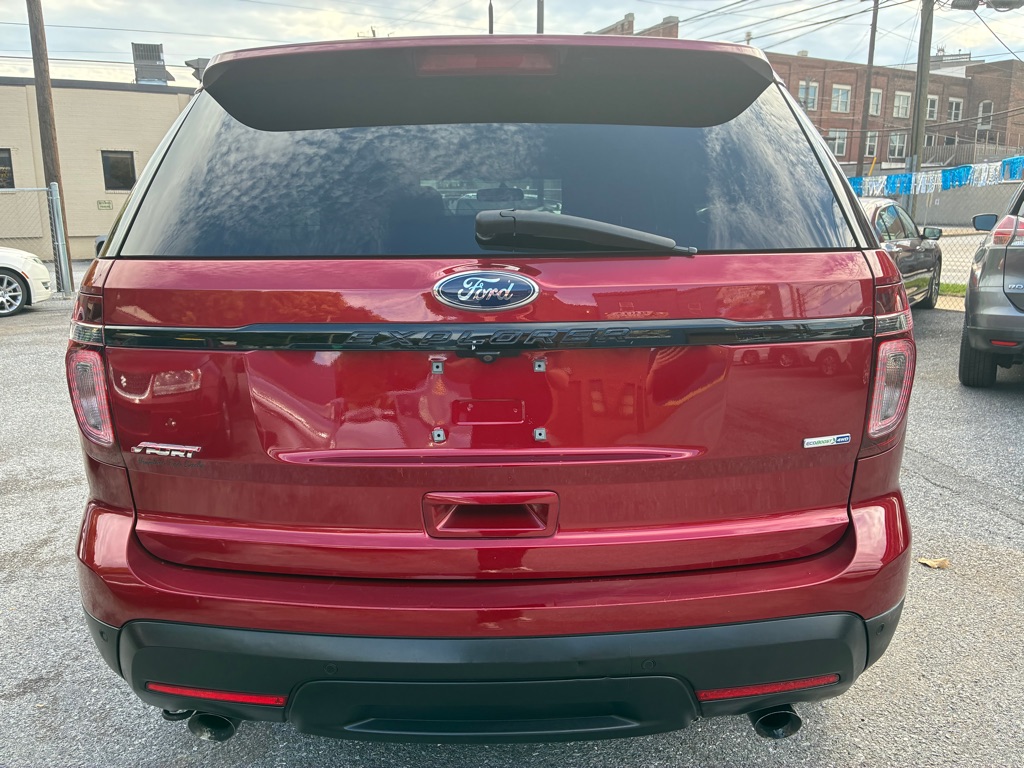 Photo 4 of this FORD EXPLORER