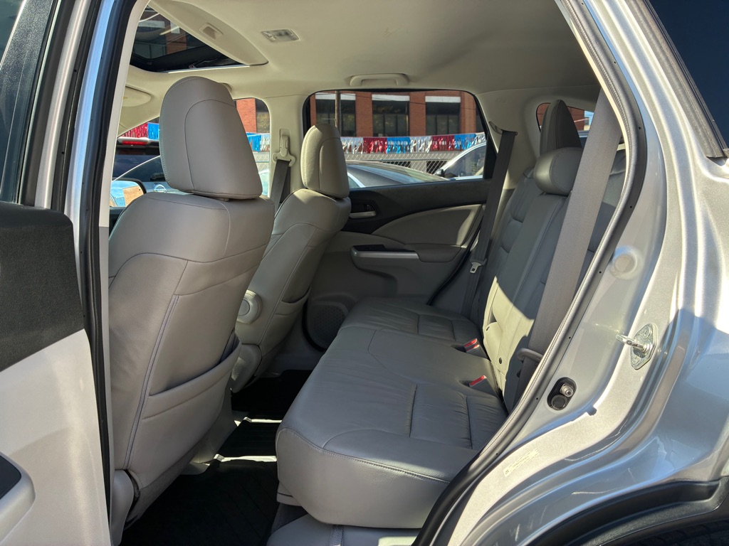 Photo 12 of this HONDA CR-V