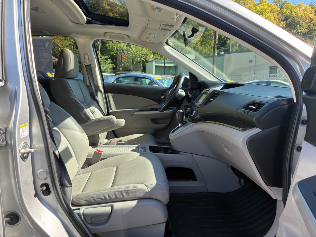 Photo 9 of this HONDA CR-V