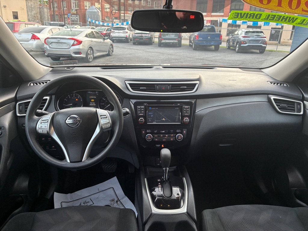 Photo 13 of this NISSAN ROGUE