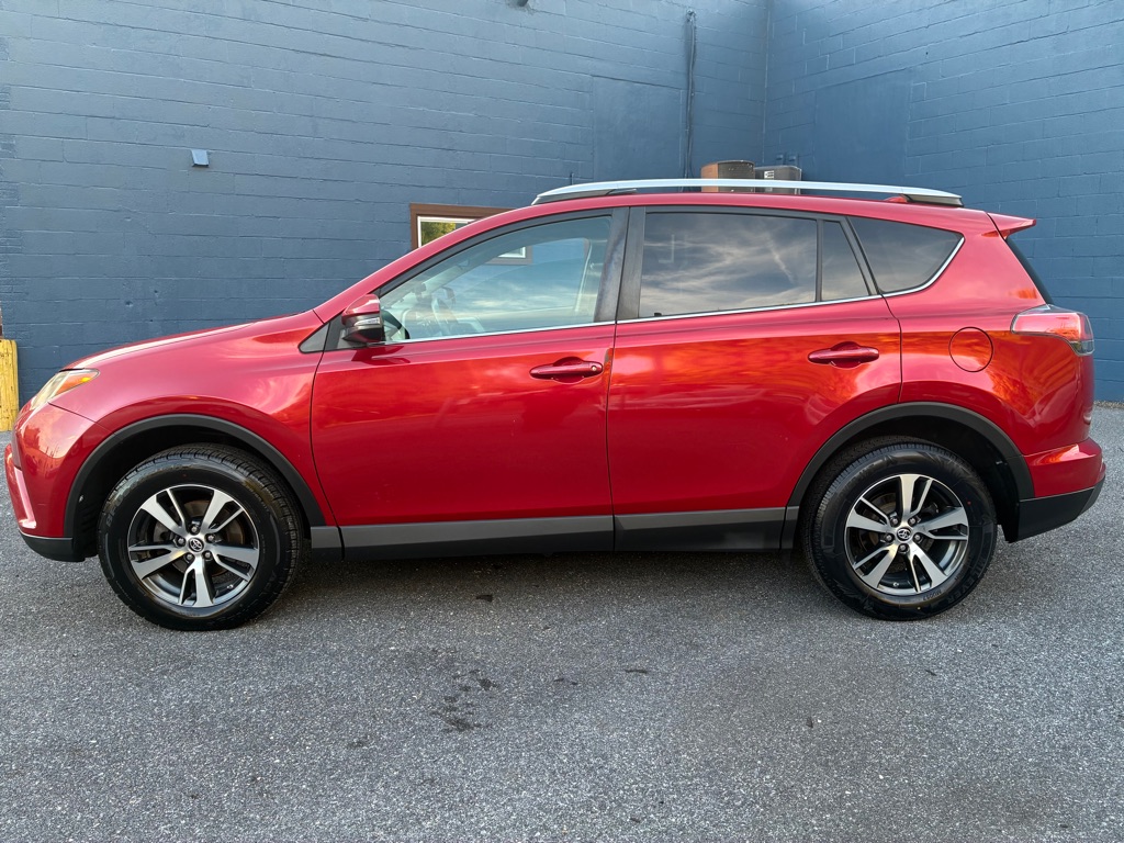 Photo 3 of this TOYOTA RAV4
