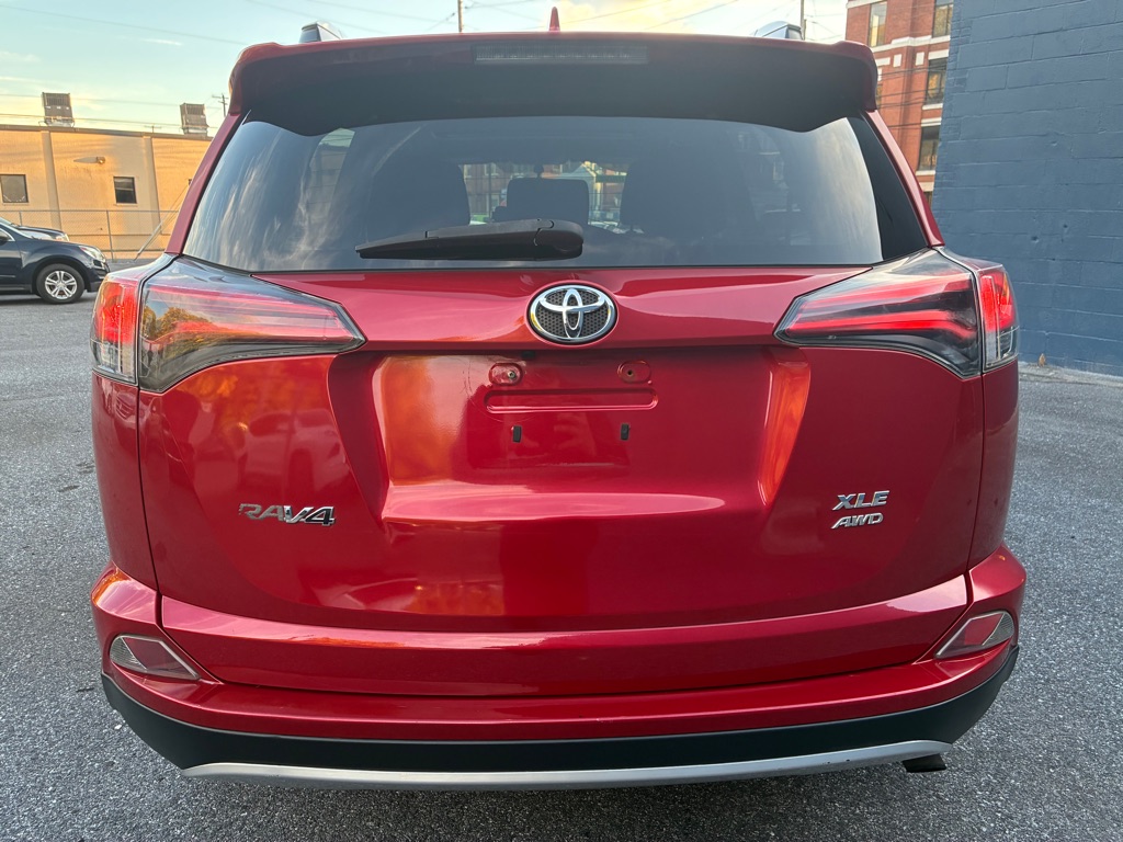 Photo 5 of this TOYOTA RAV4