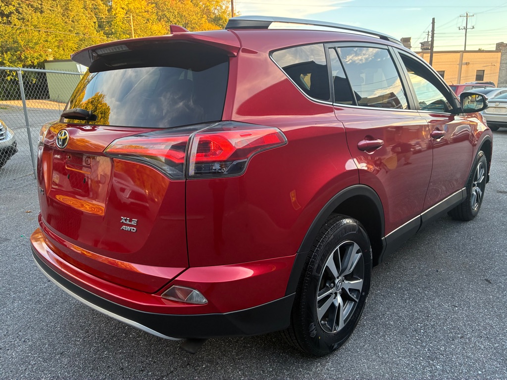 Photo 6 of this TOYOTA RAV4