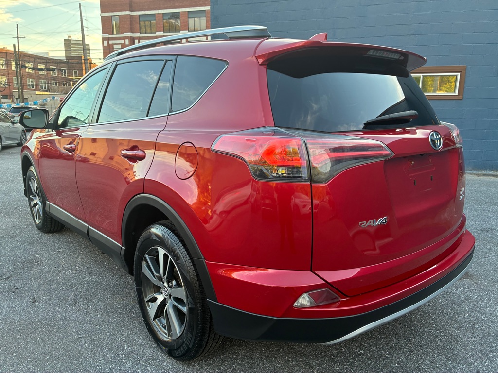 Photo 4 of this TOYOTA RAV4