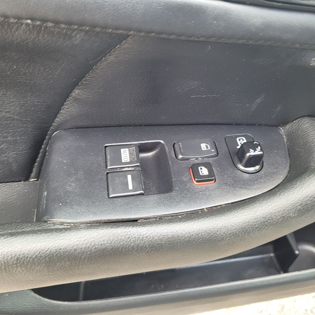Photo 35 of this HONDA ACCORD