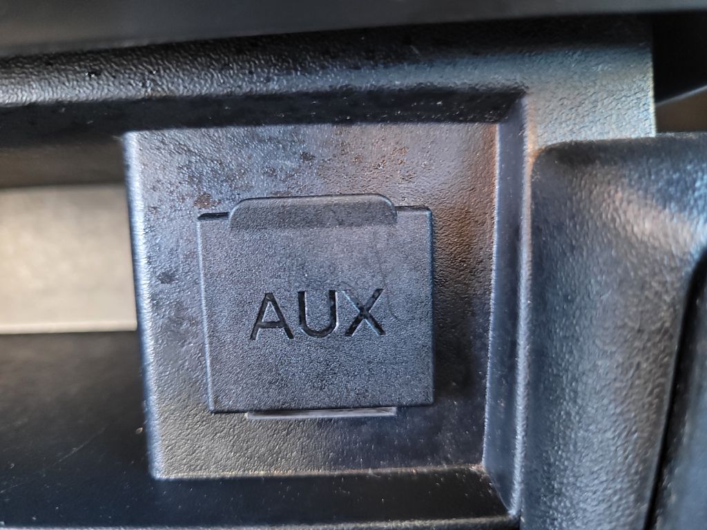 Photo 13 of this MITSUBISHI GALANT