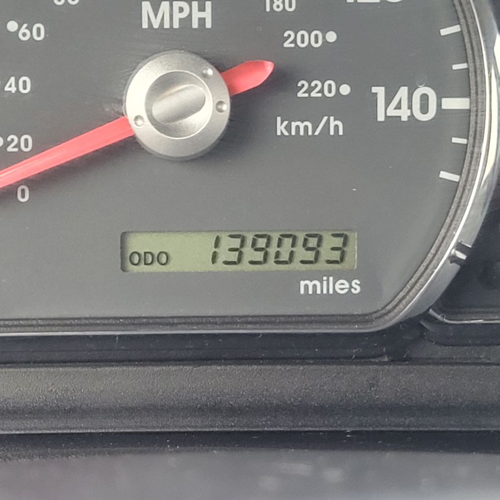 Photo 14 of this MITSUBISHI GALANT