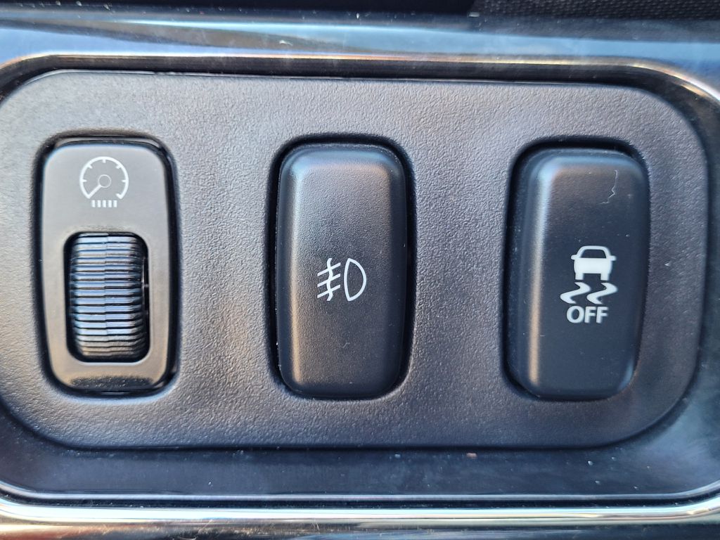 Photo 15 of this MITSUBISHI GALANT