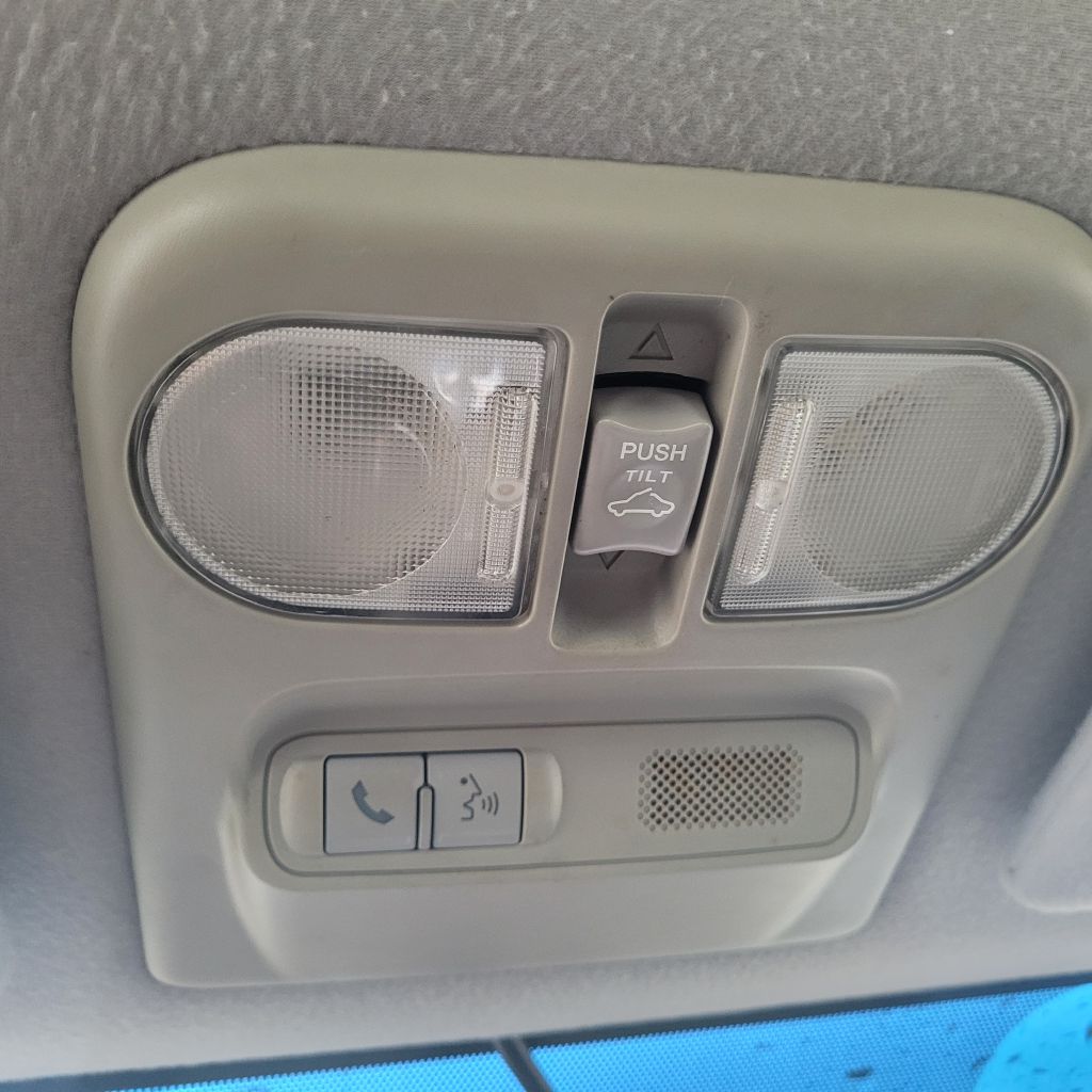 Photo 40 of this MITSUBISHI GALANT