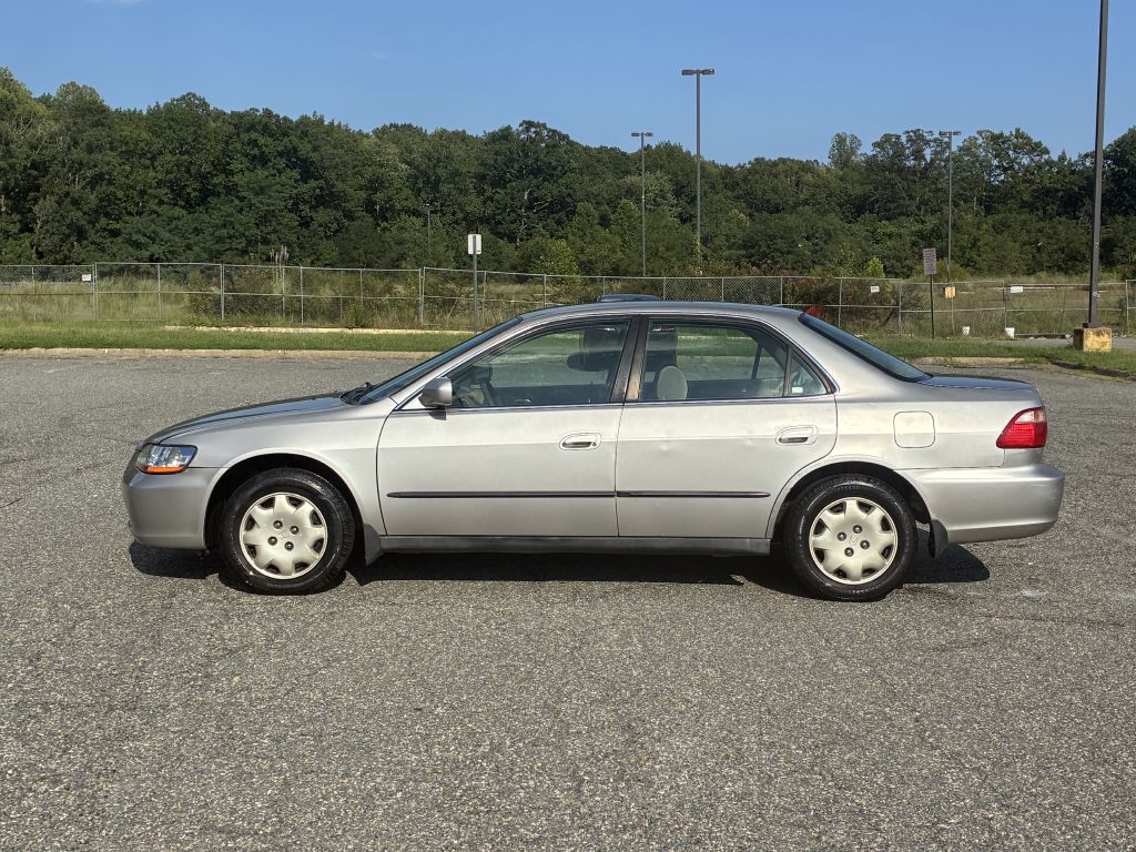 Photo 2 of this HONDA ACCORD