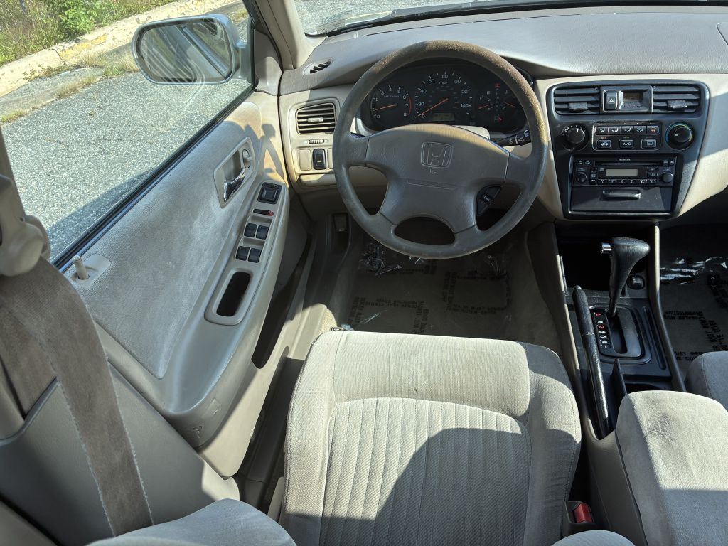 Photo 20 of this HONDA ACCORD