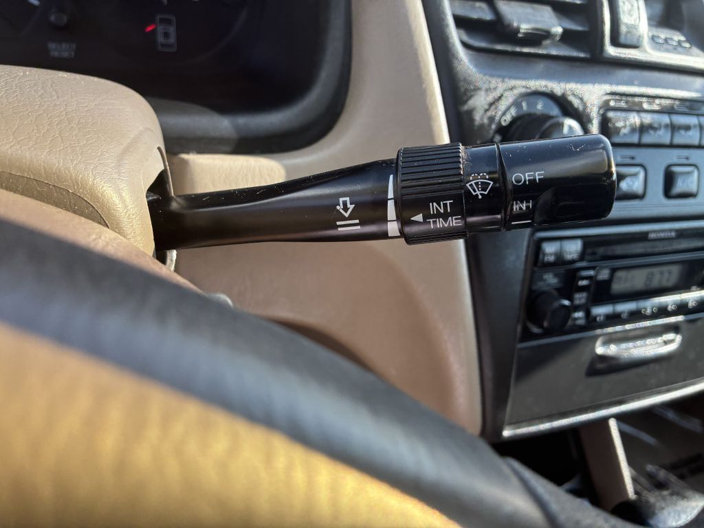 Photo 37 of this HONDA ACCORD
