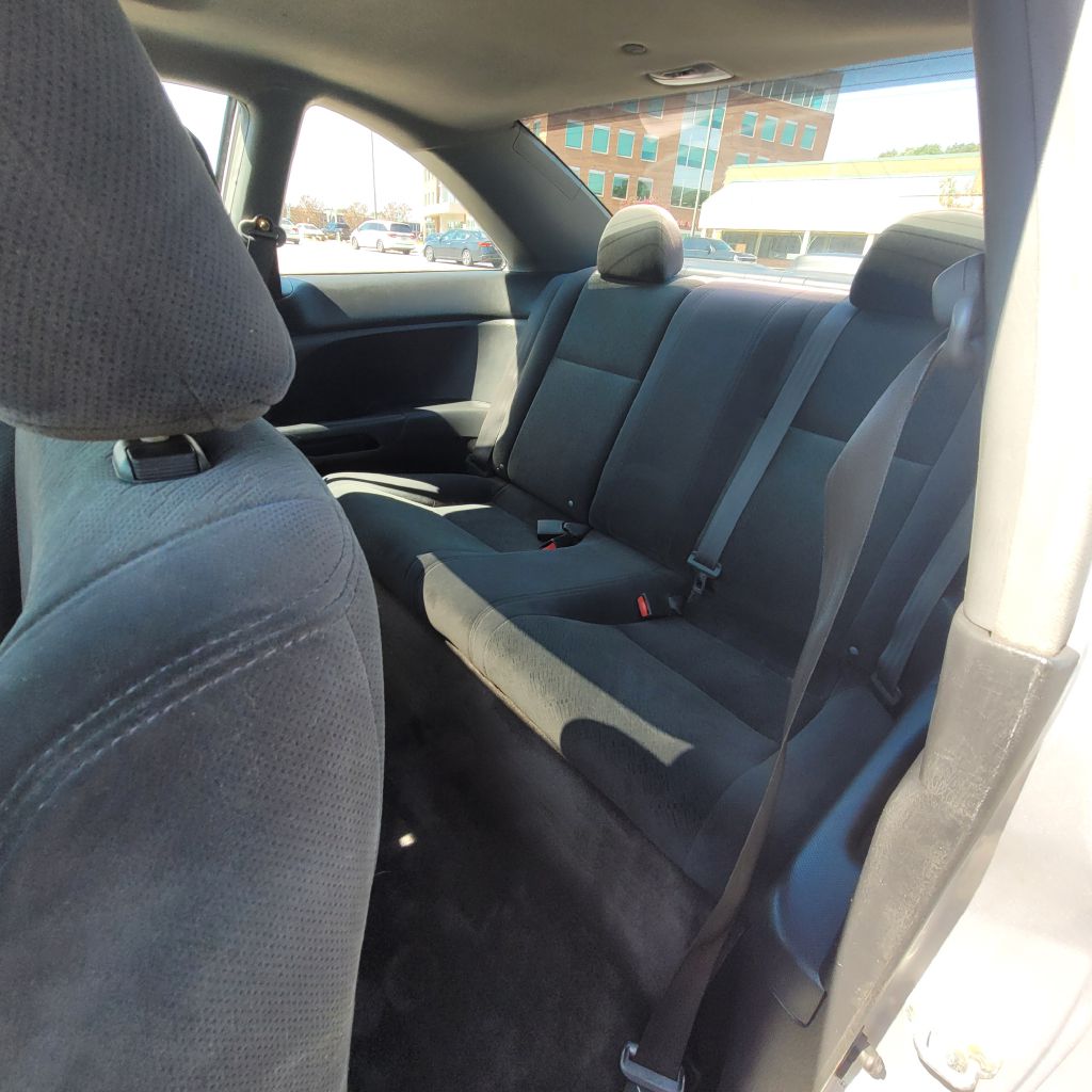 Photo 27 of this HONDA CIVIC