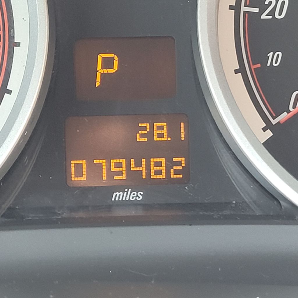 Photo 7 of this SATURN ASTRA