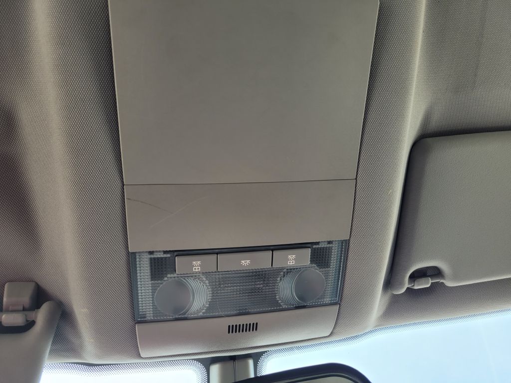 Photo 17 of this SATURN ASTRA