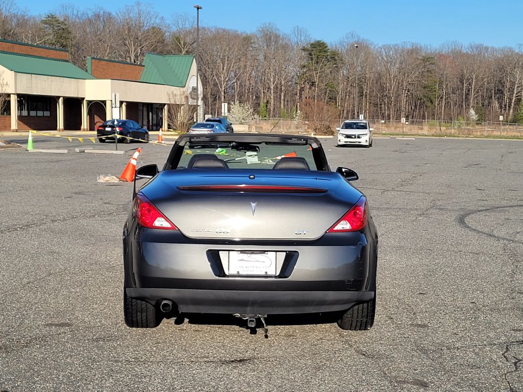 Photo 3 of this PONTIAC G6