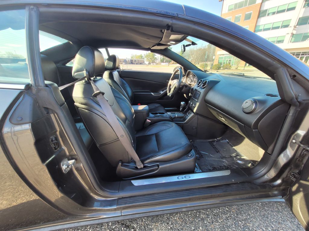 Photo 8 of this PONTIAC G6