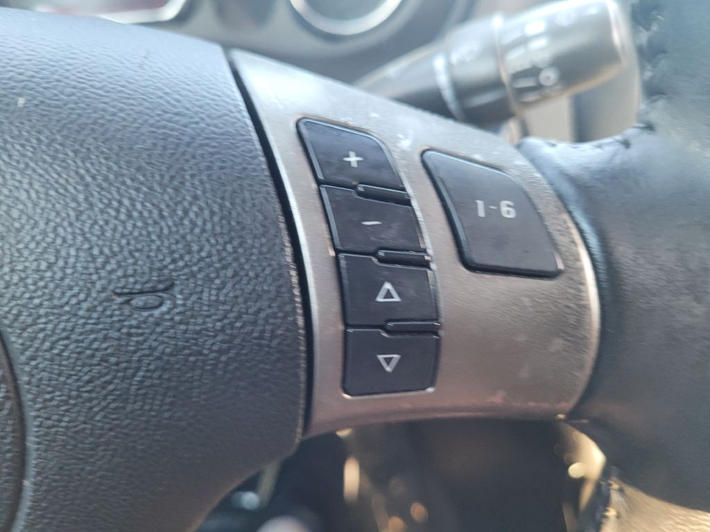 Photo 11 of this PONTIAC G6
