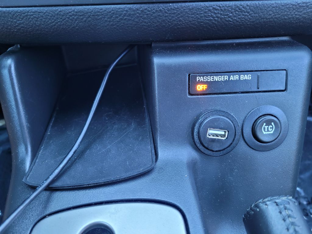 Photo 13 of this PONTIAC G6