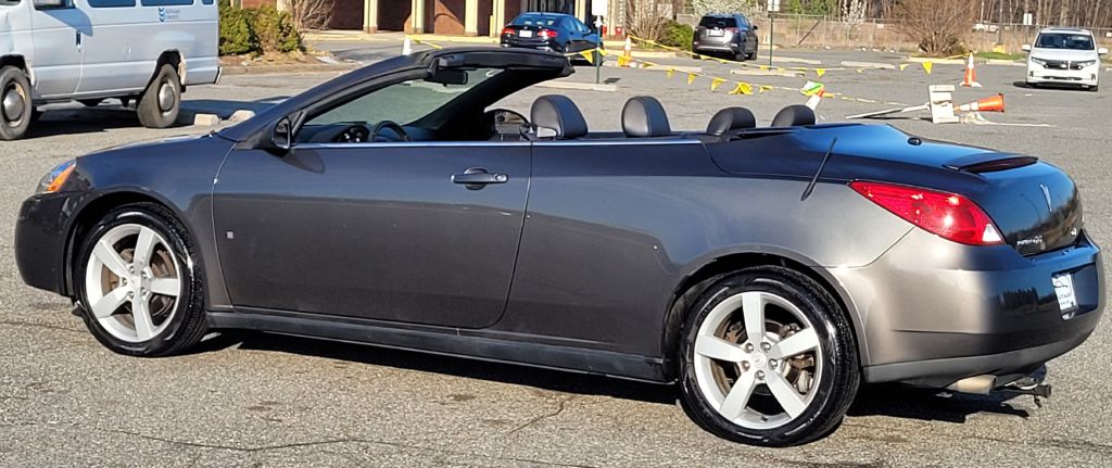 Photo 19 of this PONTIAC G6