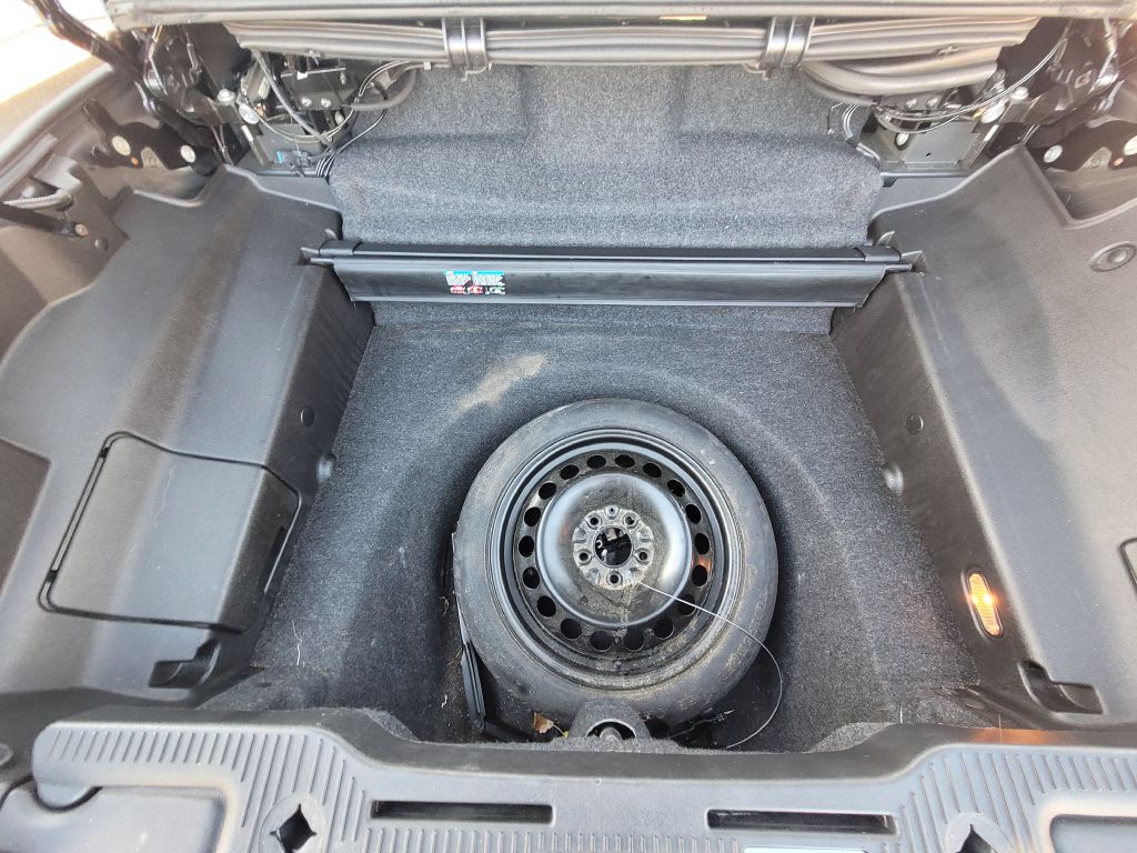 Photo 21 of this PONTIAC G6