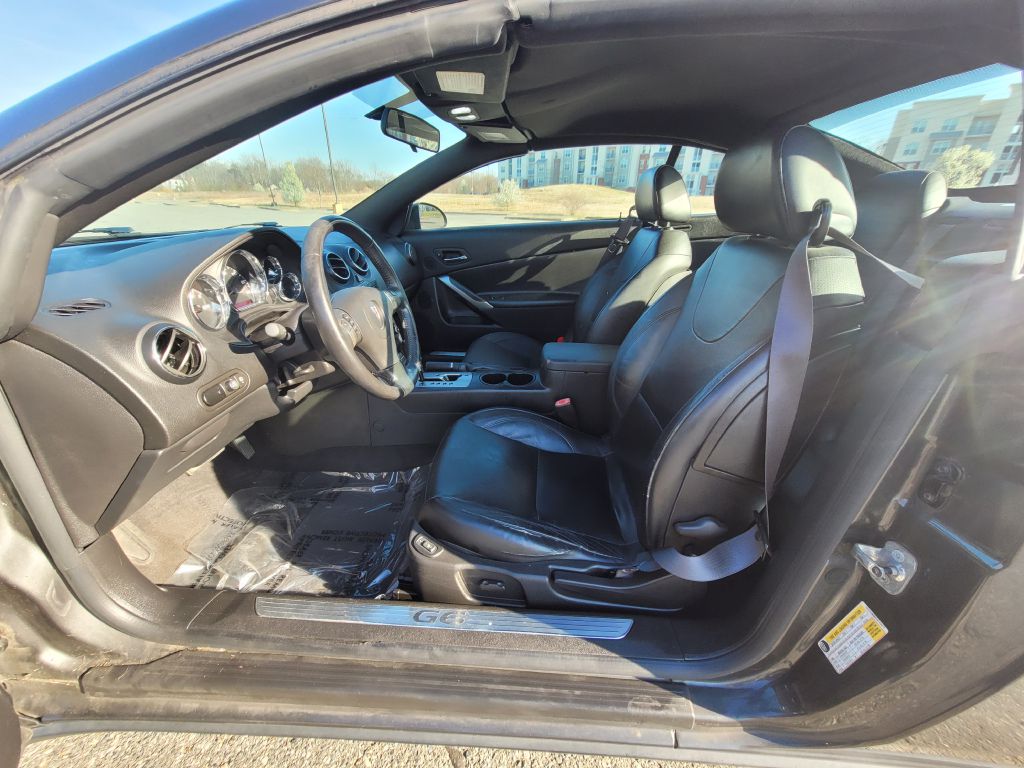 Photo 26 of this PONTIAC G6