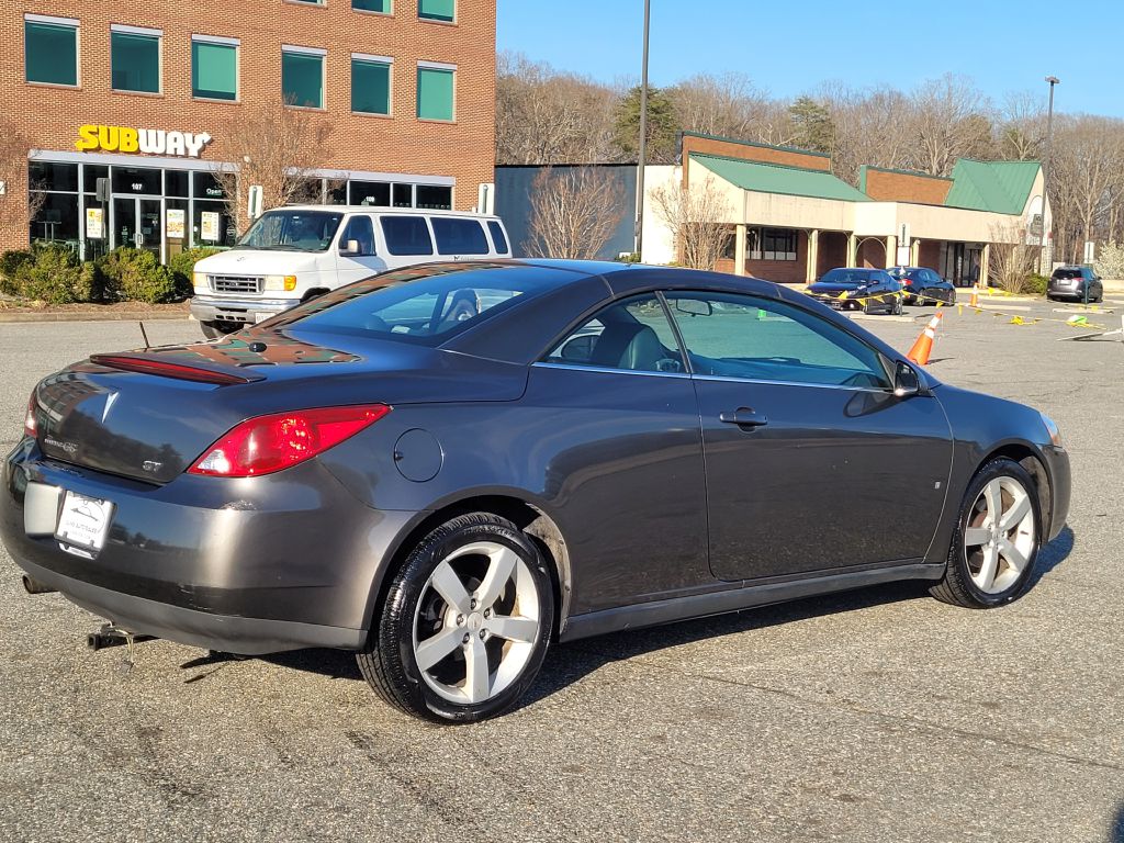 Photo 37 of this PONTIAC G6