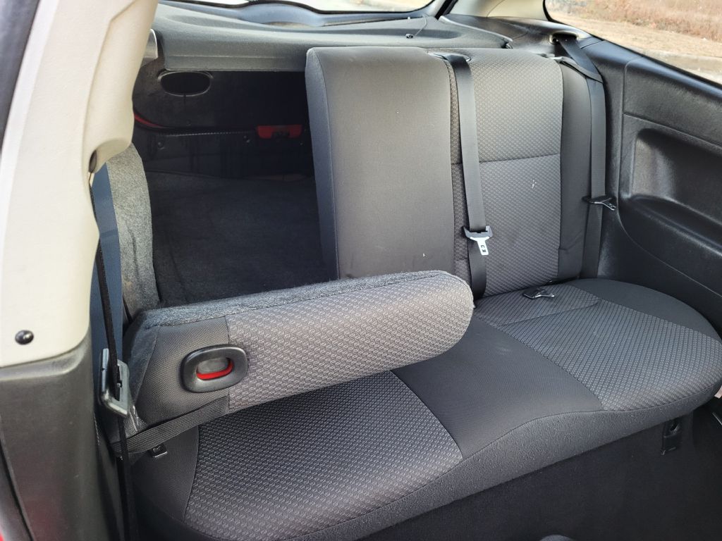 Photo 18 of this FORD FOCUS