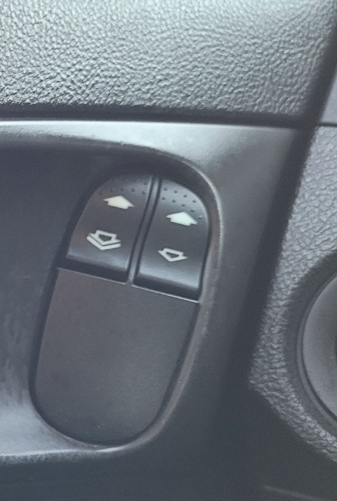 Photo 19 of this FORD FOCUS