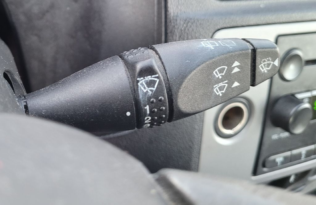 Photo 24 of this FORD FOCUS