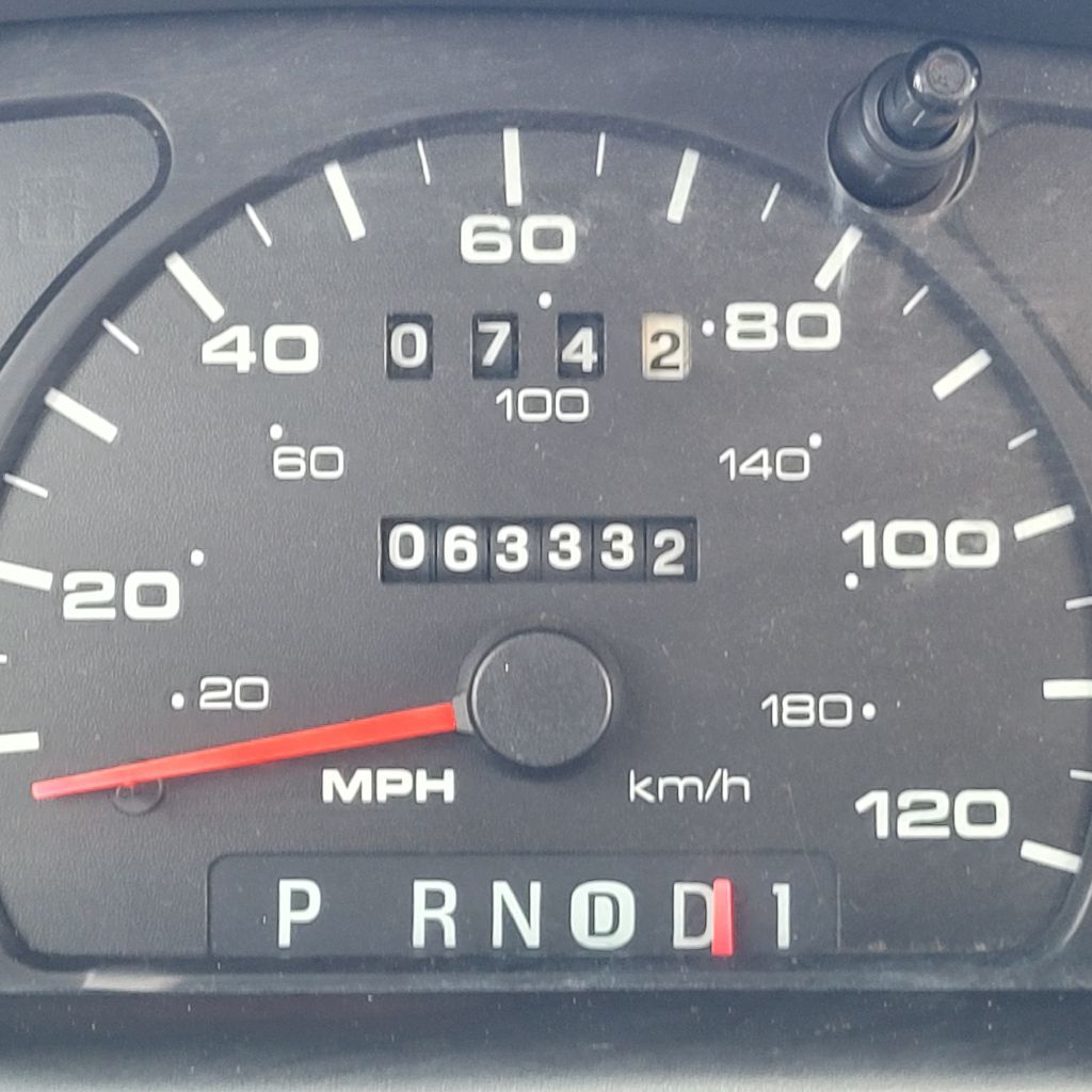 Photo 10 of this FORD TAURUS