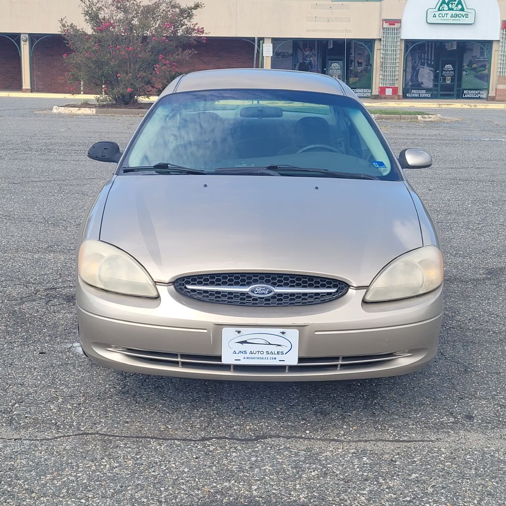 Photo 32 of this FORD TAURUS
