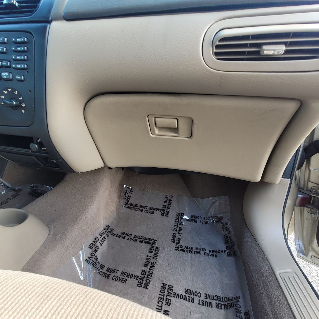 Photo 36 of this FORD TAURUS