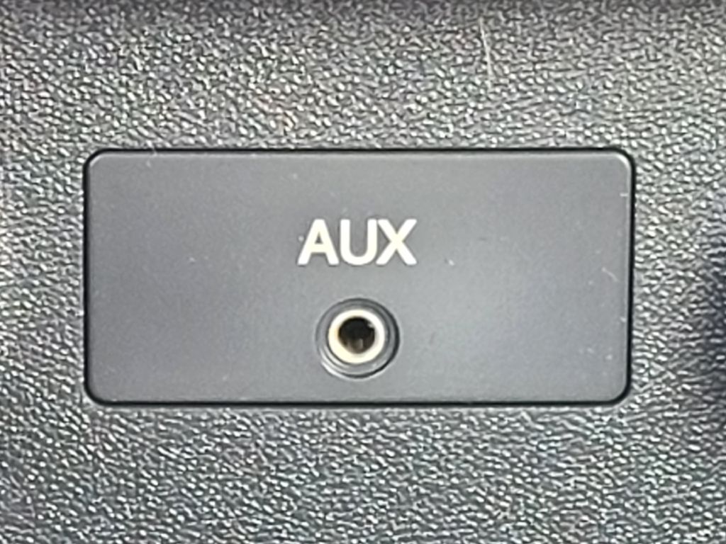 Photo 12 of this HYUNDAI ACCENT