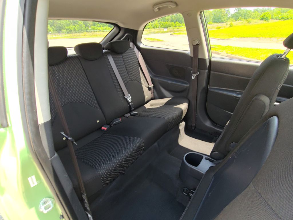 Photo 14 of this HYUNDAI ACCENT