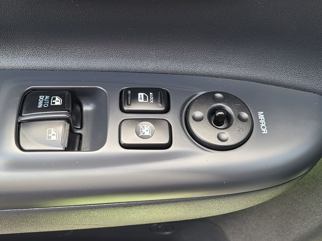 Photo 20 of this HYUNDAI ACCENT