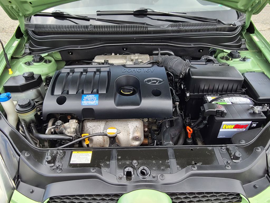 Photo 25 of this HYUNDAI ACCENT