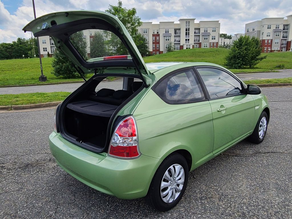 Photo 35 of this HYUNDAI ACCENT