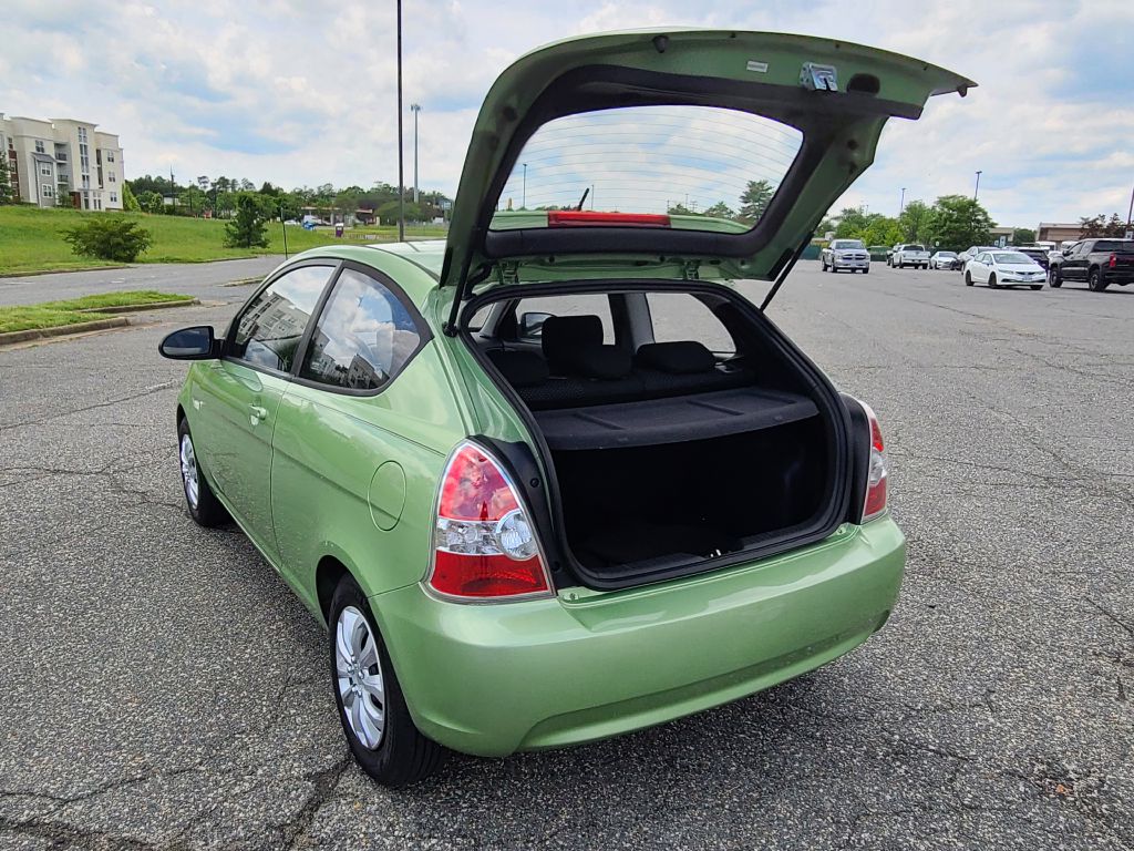 Photo 39 of this HYUNDAI ACCENT