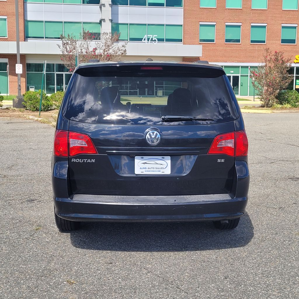 Photo 4 of this VOLKSWAGEN ROUTAN